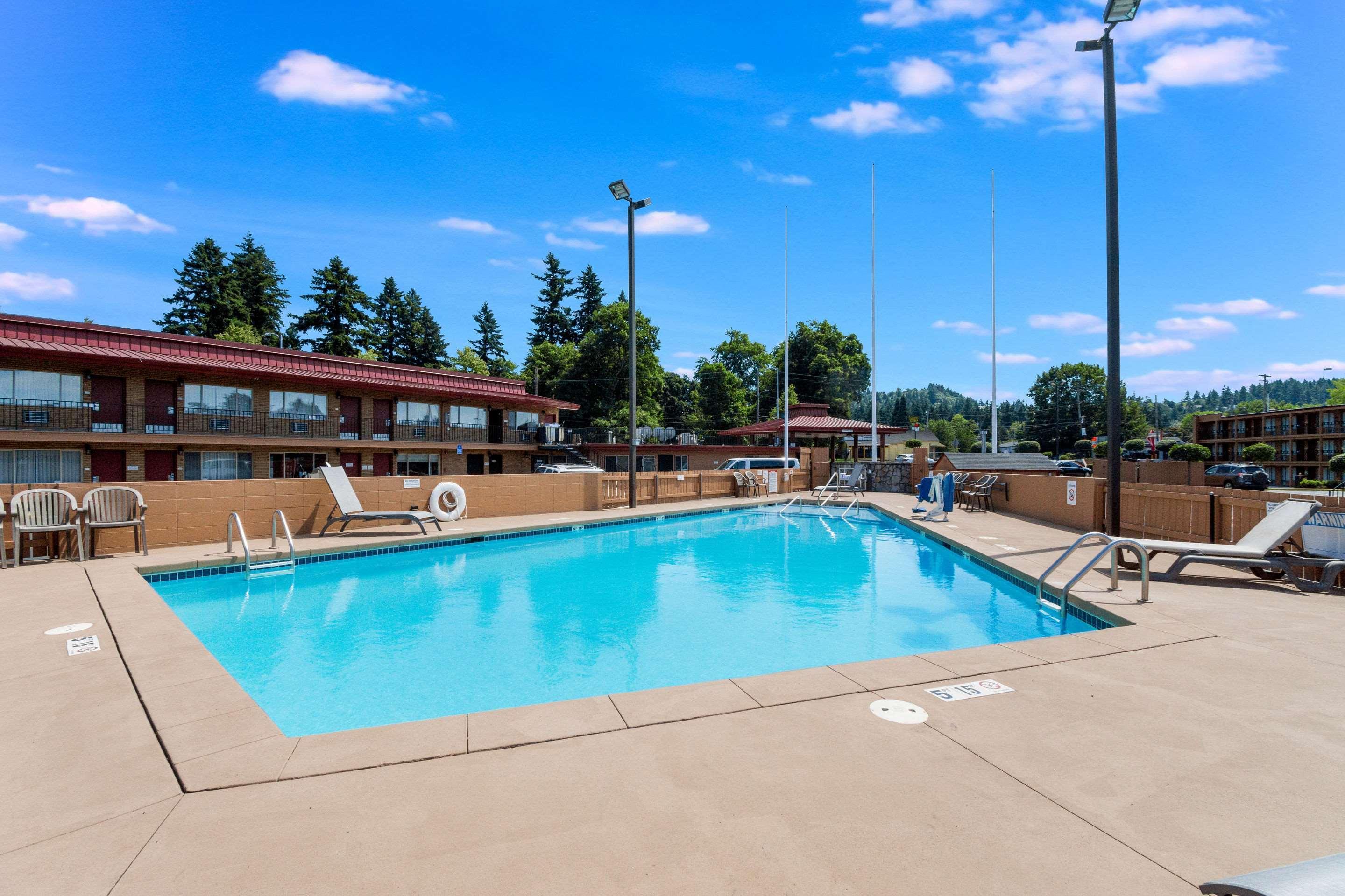 Quality Inn & Suites Airport Portland Exterior foto