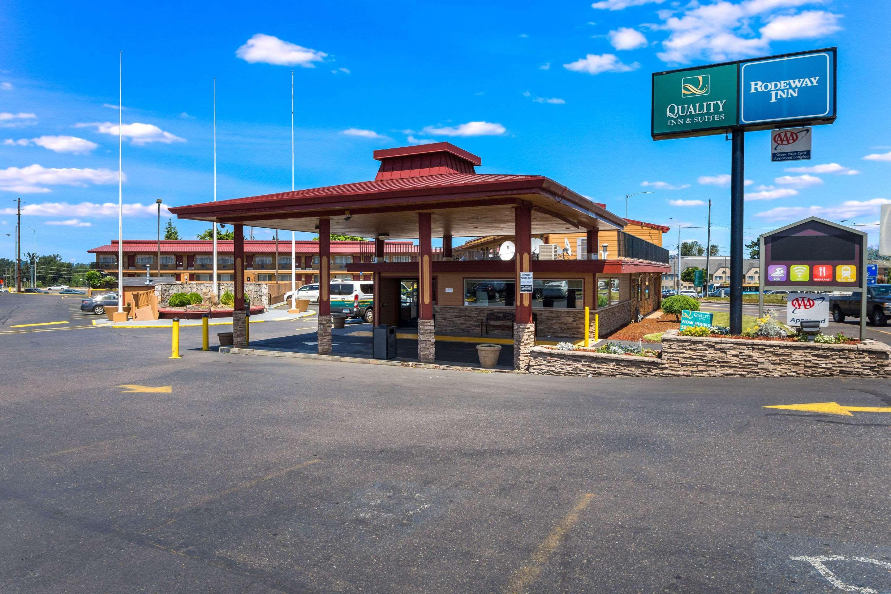 Quality Inn & Suites Airport Portland Exterior foto
