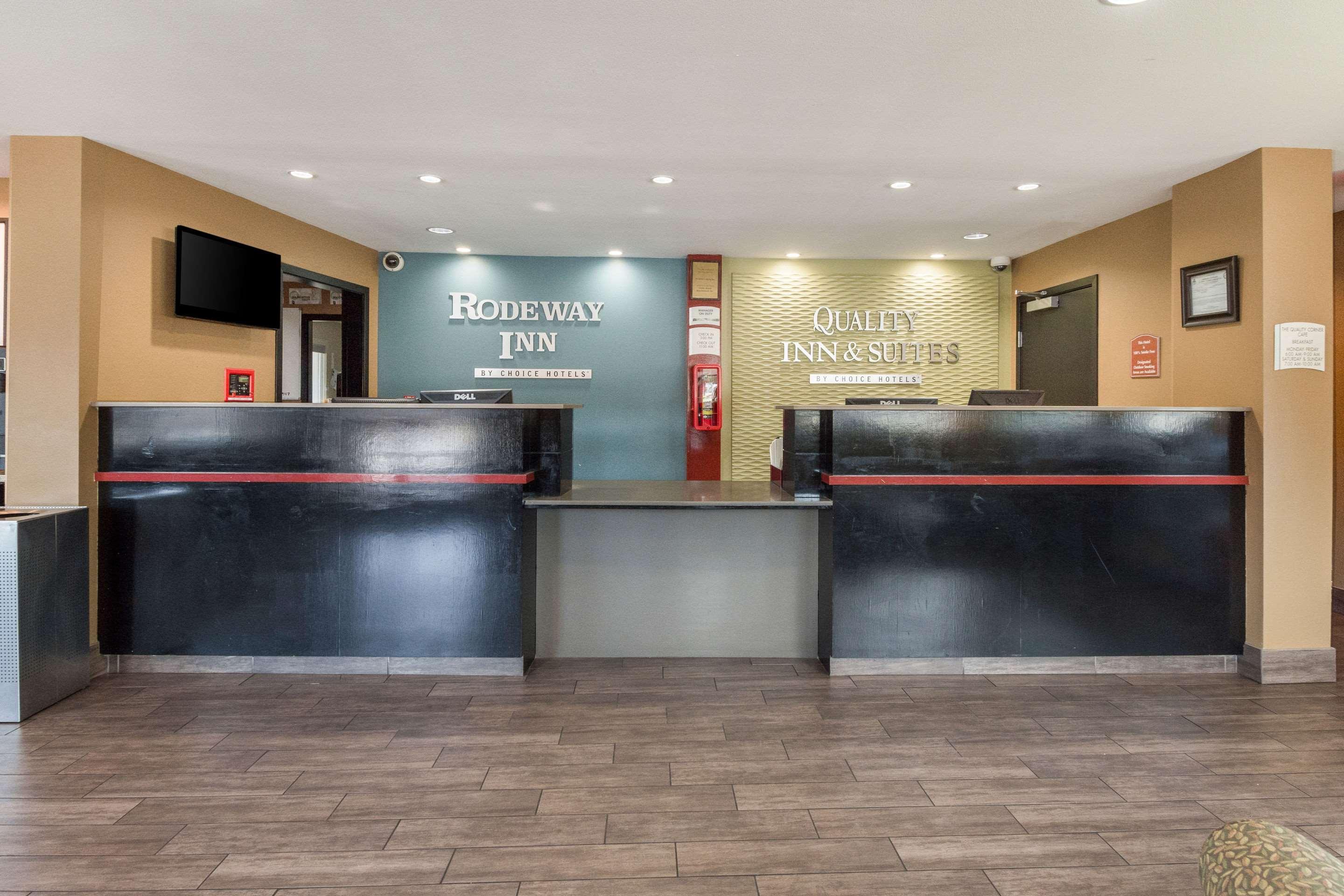 Quality Inn & Suites Airport Portland Exterior foto